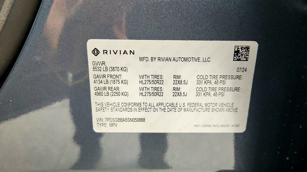 Used 2025 Rivian R1S Adventure Dual AWD/4WD image 23