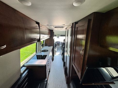 Used 2017 Mercedes-Benz Sprinter 3500 image 33