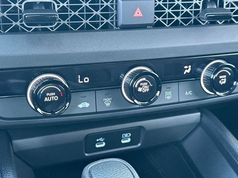 Certified 2025 Honda Accord LX image 18