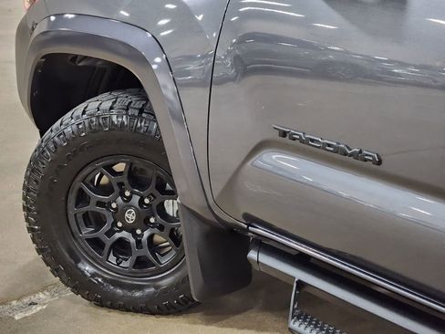 Used 2022 Toyota Tacoma SR5 image 22