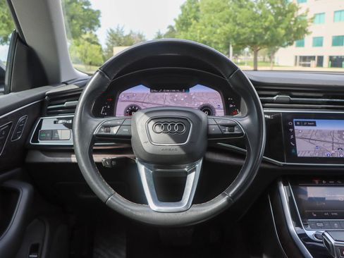 Used 2021 Audi Q8 Premium w/ Convenience Package AWD/4WD image 28