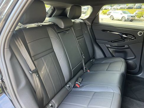 Used 2025 Land Rover Range Rover Evoque S image 33