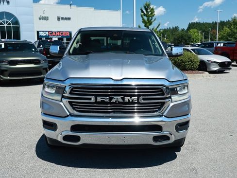 Used 2019 RAM 1500 Laramie AWD/4WD image 2