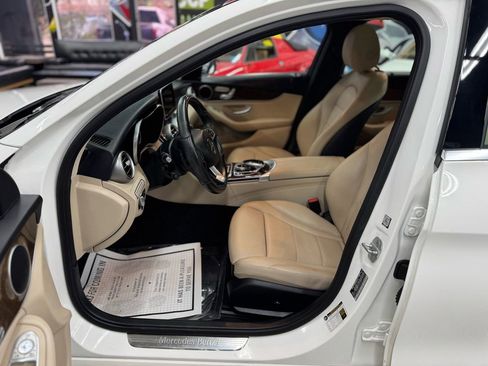 Used 2016 Mercedes-Benz C 300 4MATIC Sedan image 10