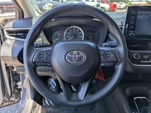 Used 2021 Toyota Corolla LE FWD image 11