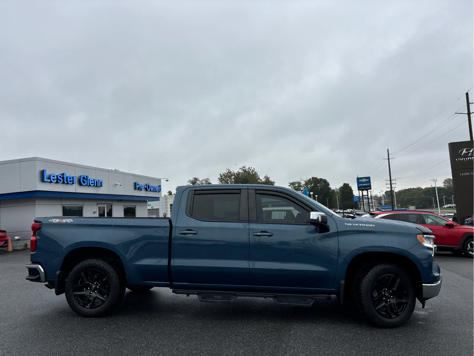 Certified 2024 Chevrolet Silverado 1500 LT w/ All Star Edition Plus AWD/4WD image 3
