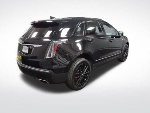 Certified 2023 Cadillac XT5 Sportv w/ Technology Package image 5
