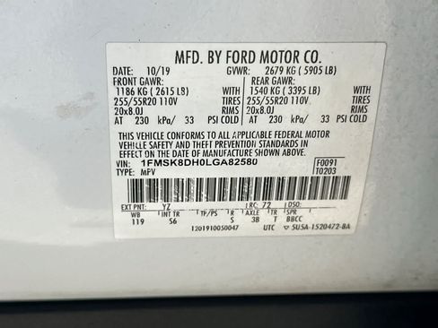 Used 2020 Ford Explorer XLT w/ Equipment Group 202A AWD/4WD image 32