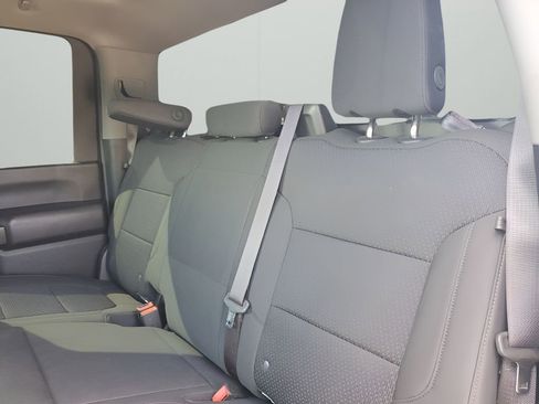 Used 2023 Chevrolet Silverado 2500 Custom w/ Custom Value Package image 19