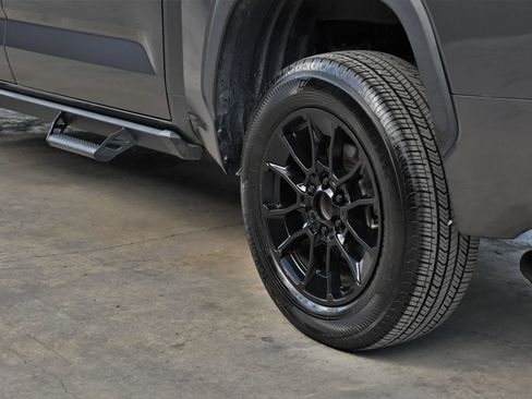 Used 2022 Toyota Tundra SR5 RWD image 10