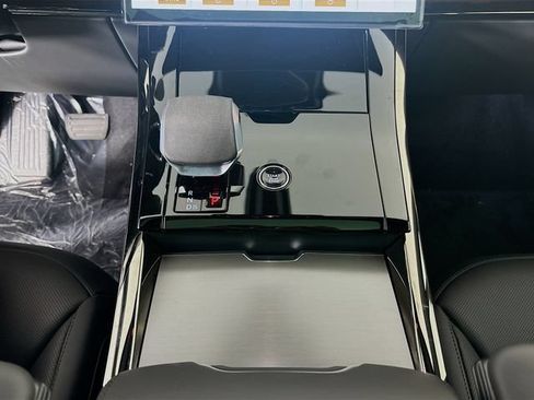 New 2026 Land Rover Range Rover Sport SE AWD/4WD image 18