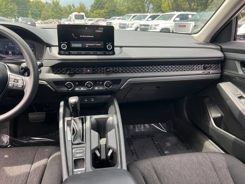 Used 2025 Honda Accord LX image 14