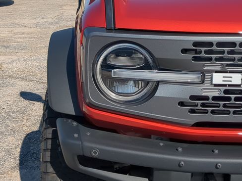 Used 2024 Ford Bronco Badlands AWD/4WD image 8