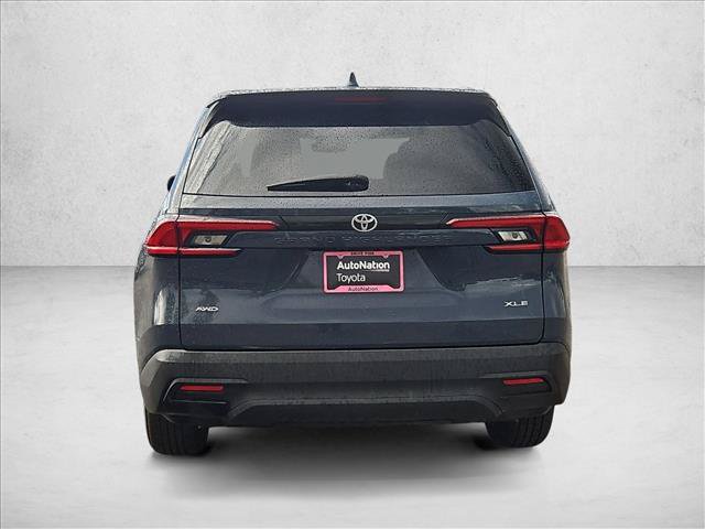 Used 2025 Toyota Grand Highlander AWD image 8