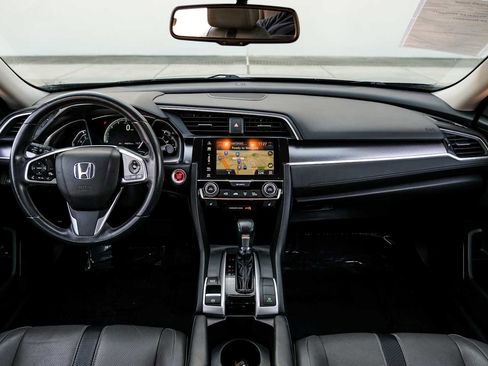 Used 2016 Honda Civic Touring image 17