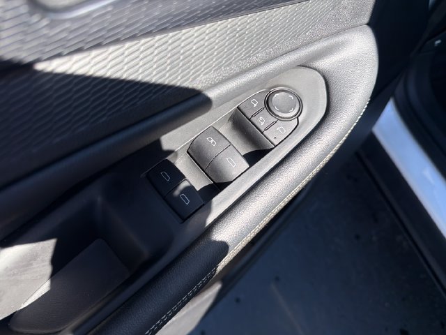 Used 2024 Chevrolet Blazer EV LT AWD/4WD image 11