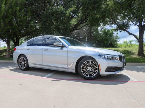 Used 2019 BMW 530i xDrive w/ Convenience Package AWD/4WD image 1