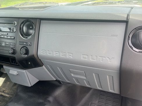 Used 2016 Ford F250 XL w/ XL Appearance Package RWD image 12