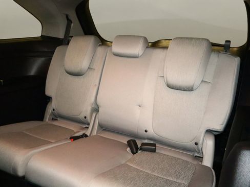 Used 2019 Honda Odyssey EX image 17