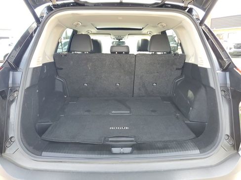 Used 2023 Nissan Rogue SL w/ SL Premium Package image 7