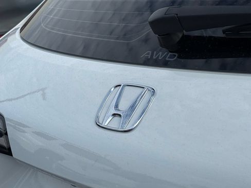 Used 2025 Honda HR-V LX image 11