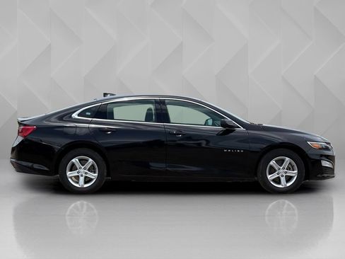 Used 2023 Chevrolet Malibu LT FWD image 4