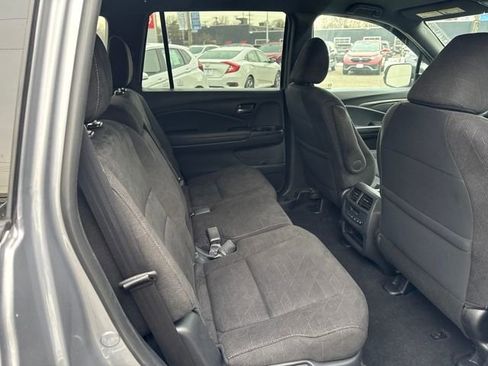 Used 2022 Honda Pilot Sport image 18