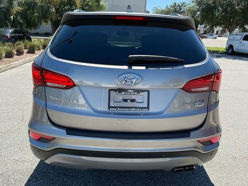 Used 2017 Hyundai Santa Fe Sport image 10