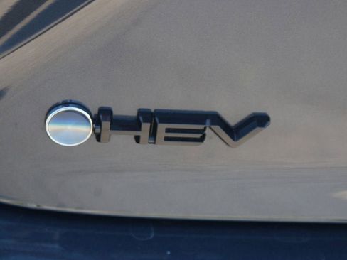 Used 2026 Toyota Camry SE FWD image 17