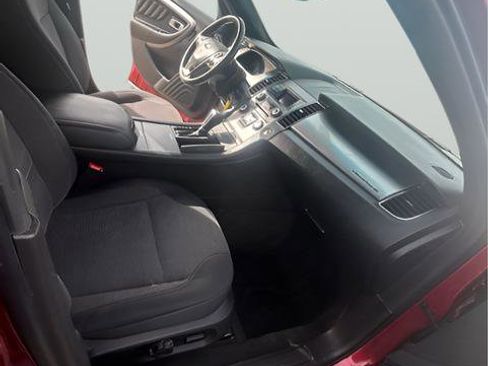 Used 2014 Ford Taurus SEL image 9