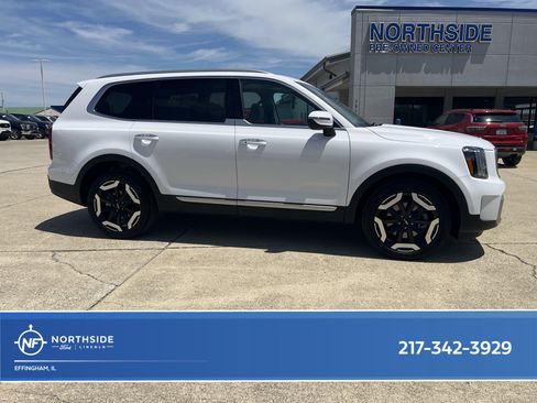 Used 2025 Kia Telluride S FWD image 1
