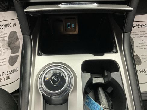 Used 2020 Ford Explorer XLT w/ Comfort Package image 23