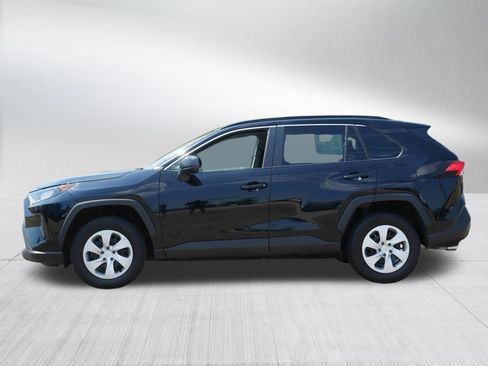 Used 2021 Toyota RAV4 LE AWD/4WD image 4