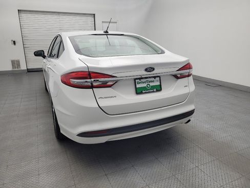 Used 2018 Ford Fusion SE FWD image 6