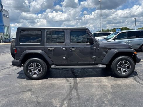 Used 2022 Jeep Wrangler Unlimited Sport AWD/4WD image 12