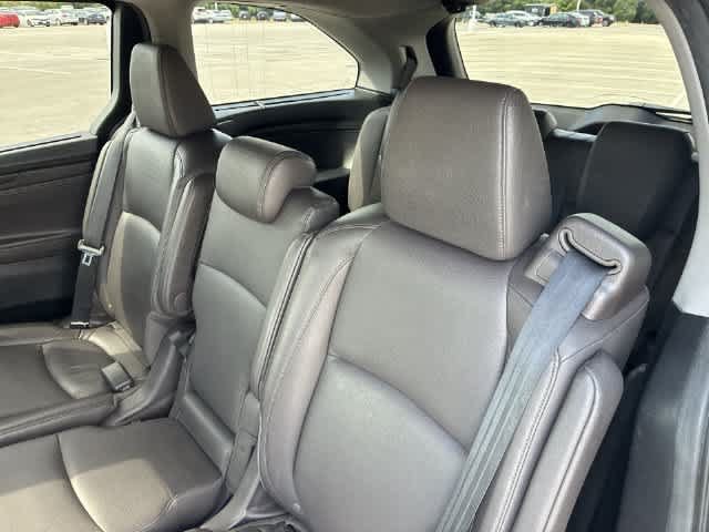 Used 2018 Honda Odyssey Touring image 19