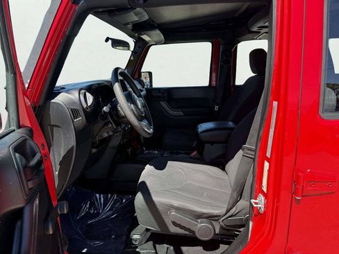 Used 2018 Jeep Wrangler Unlimited Sport AWD/4WD image 10