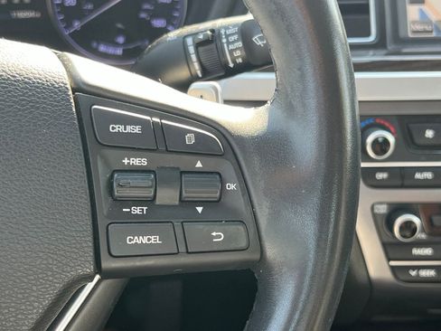 Used 2016 Hyundai Genesis 3.8 RWD image 27