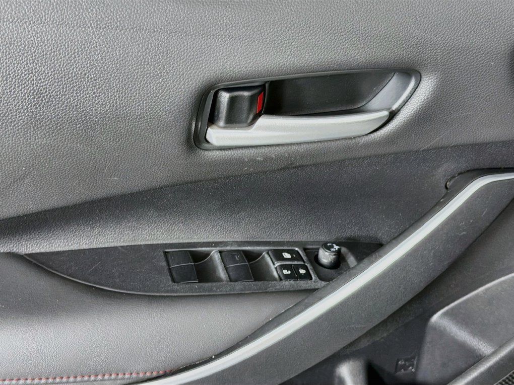 Used 2023 Toyota Corolla SE FWD image 23