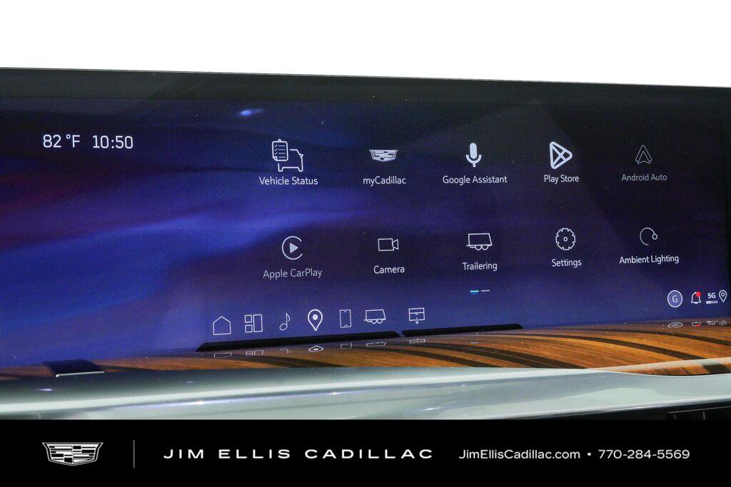 New 2026 Cadillac Escalade Platinum Sport w/ LPO, ONYX Package AWD/4WD image 16