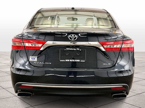 Used 2016 Toyota Avalon XLE Plus image 4