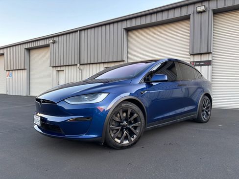 Used 2023 Tesla Model X image 6
