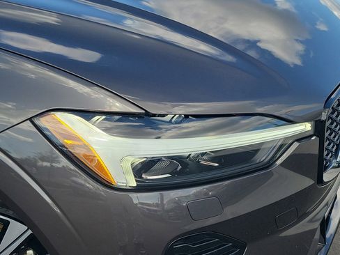 Used 2025 Volvo XC60 B5 Plus image 4