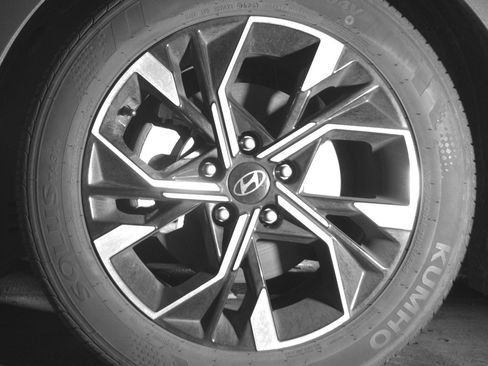 Used 2025 Hyundai Sonata SEL image 12