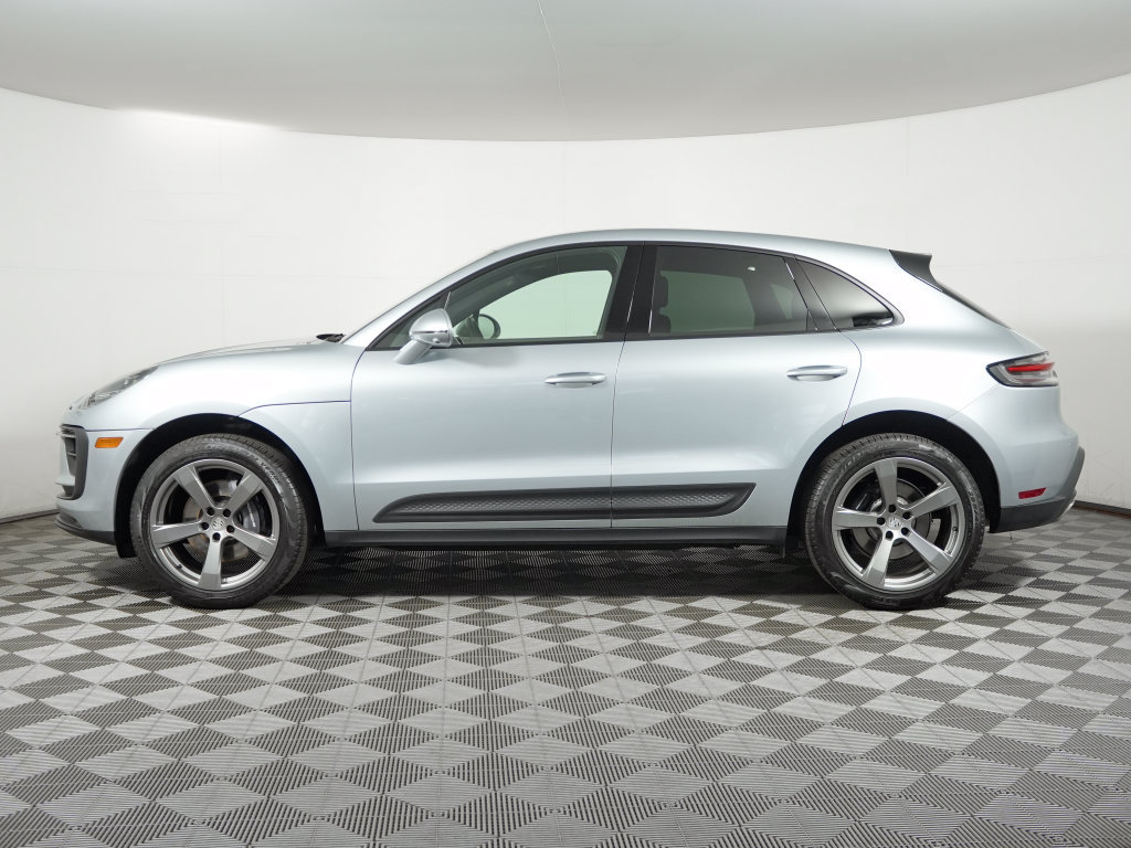 Certified 2023 Porsche Macan Turbo AWD/4WD image 2
