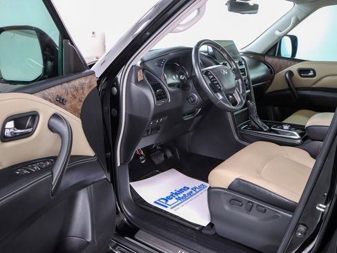 Used 2023 INFINITI QX80 Premium Select w/ Cargo Package image 3