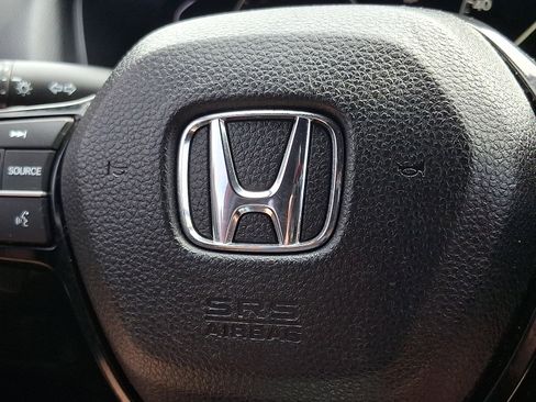 Used 2025 Honda Civic Sport image 25