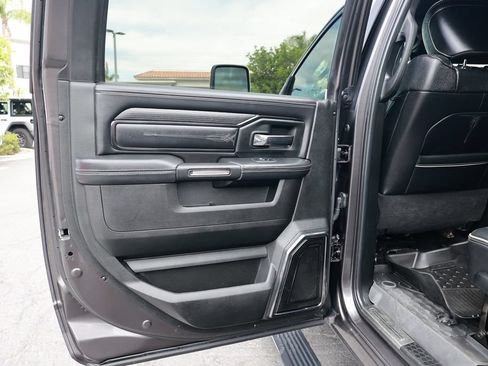 Used 2024 RAM 3500 Limited AWD/4WD image 33