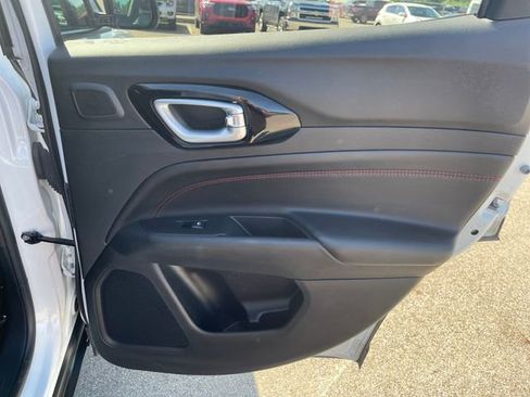 Used 2022 Jeep Compass Trailhawk w/ Sun and Sound Group AWD/4WD image 35
