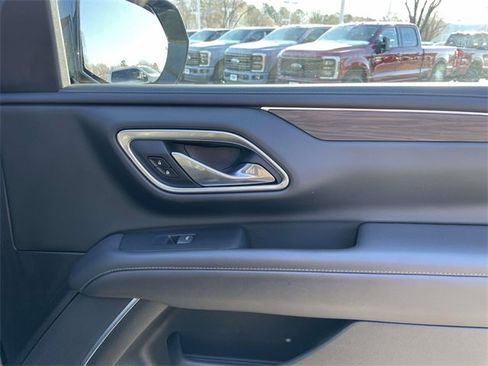 Used 2021 Chevrolet Tahoe Z71 image 27